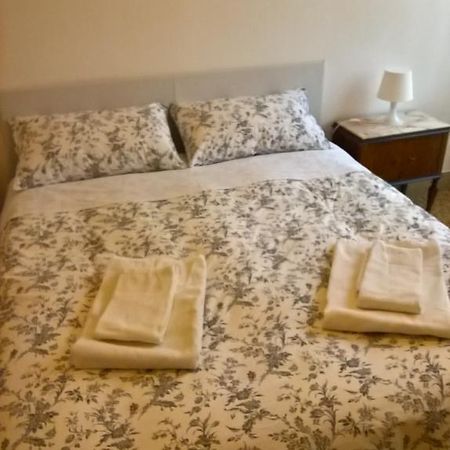 Marchese Ugo Bed & Breakfast Palermo Exterior foto