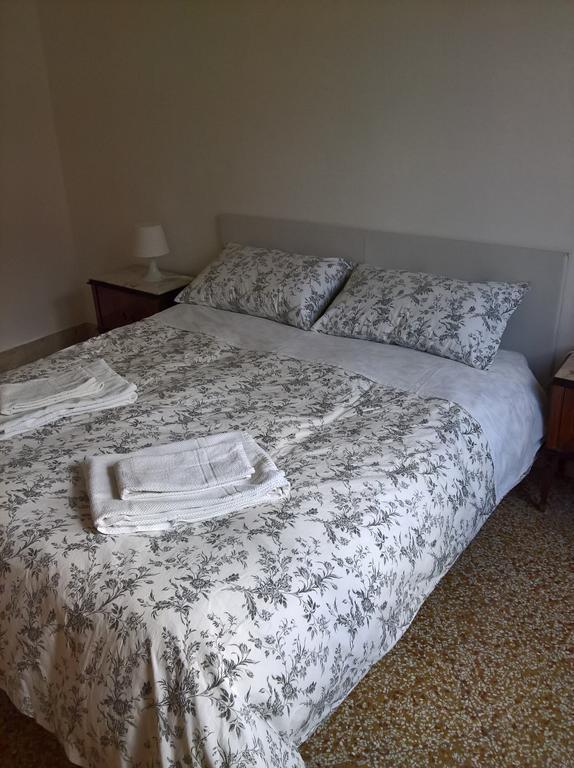 Marchese Ugo Bed & Breakfast Palermo Exterior foto